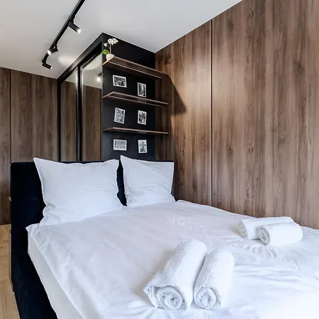 Milo - Plac Jana Pawla Ii Centrum 브로츠와프